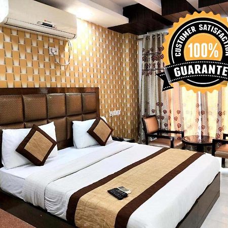 Stay At Hotel Pride, Delhi, Near Karol Bagh Metro Zewnętrze zdjęcie