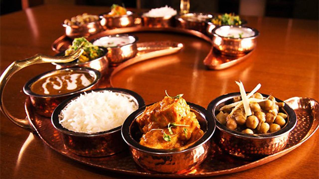 Stay At Hotel Pride, Delhi, Near Karol Bagh Metro Zewnętrze zdjęcie