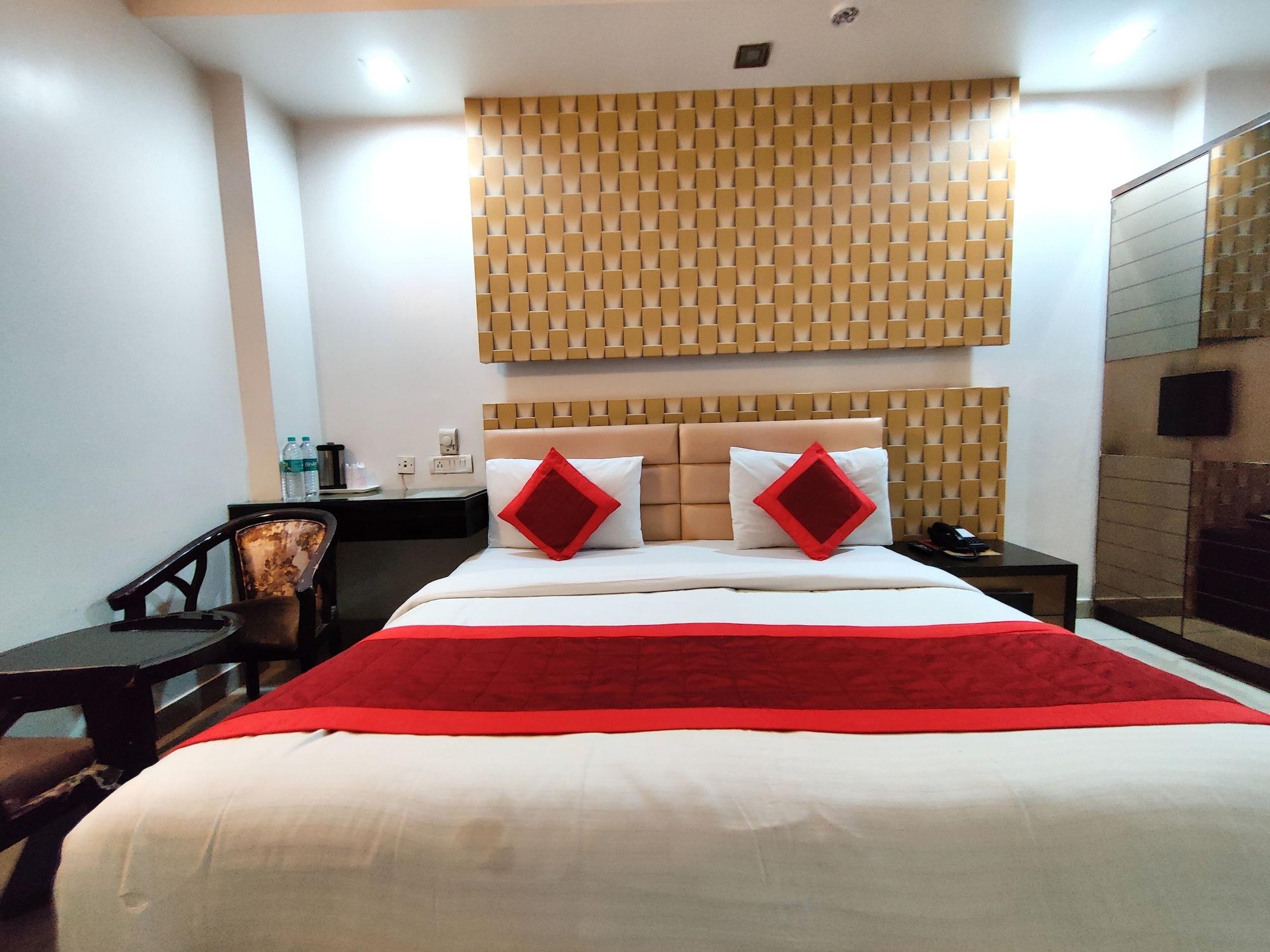 Stay At Hotel Pride, Delhi, Near Karol Bagh Metro Zewnętrze zdjęcie