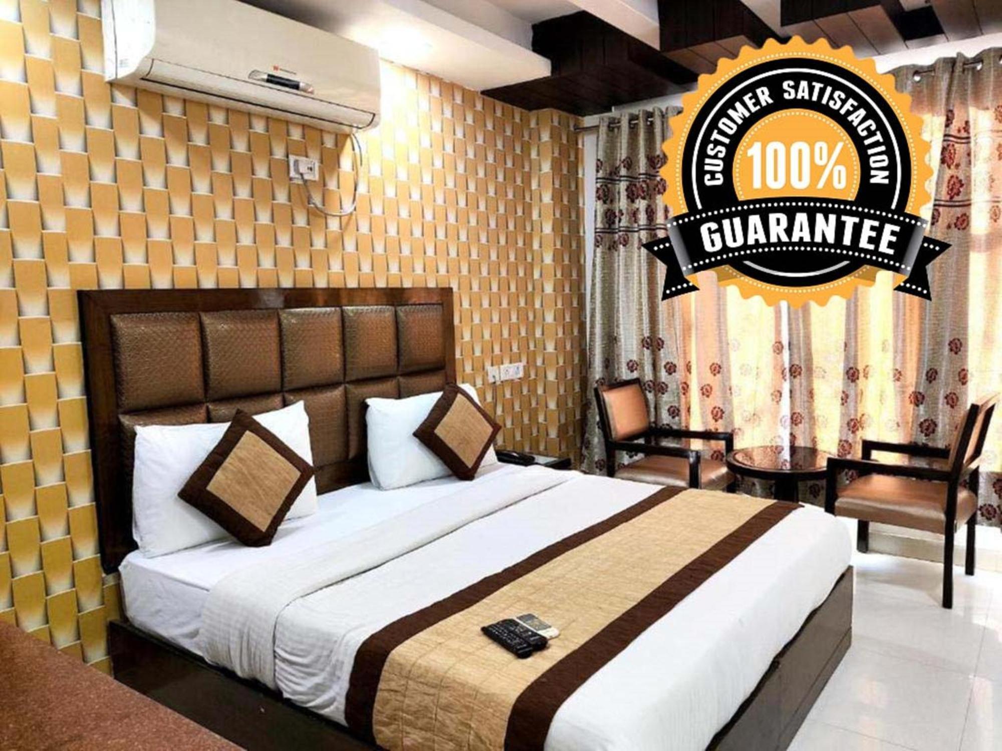 Stay At Hotel Pride, Delhi, Near Karol Bagh Metro Zewnętrze zdjęcie
